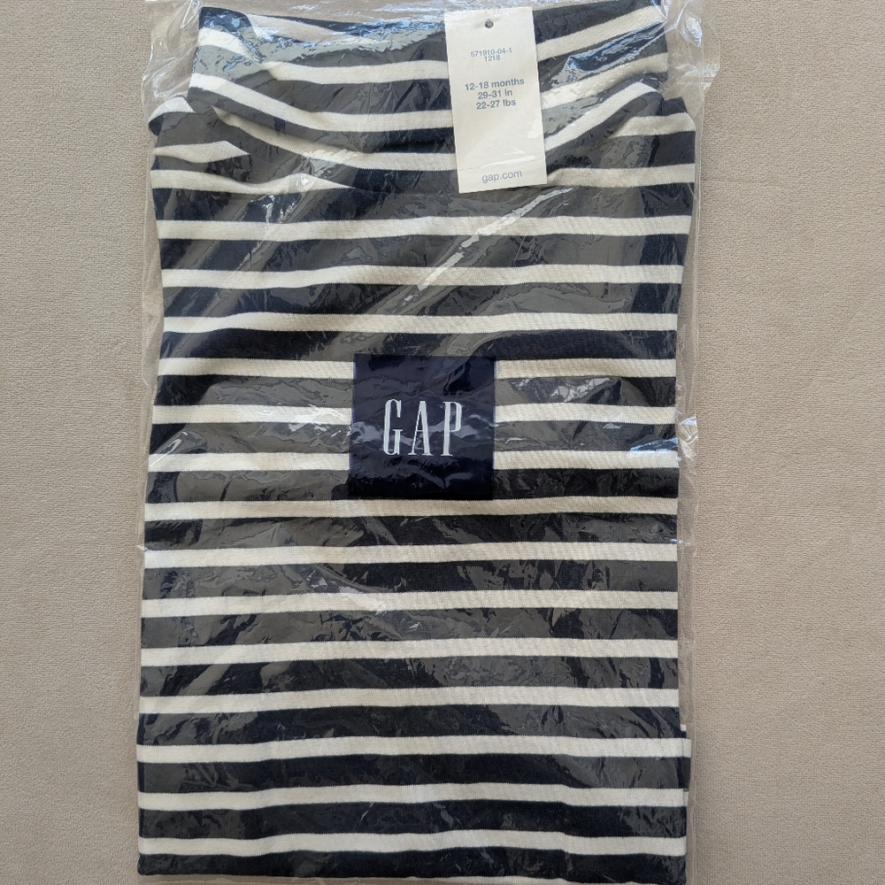 NWT Navy And White Stripe Turtleneck - 12-18 months